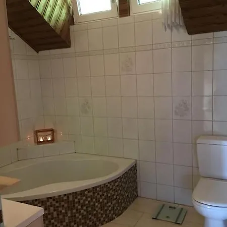 Riant Gelegen Villa *